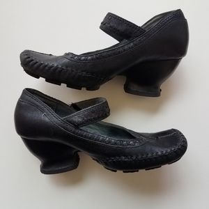 Clarks Indigo Black Pumps Size 5